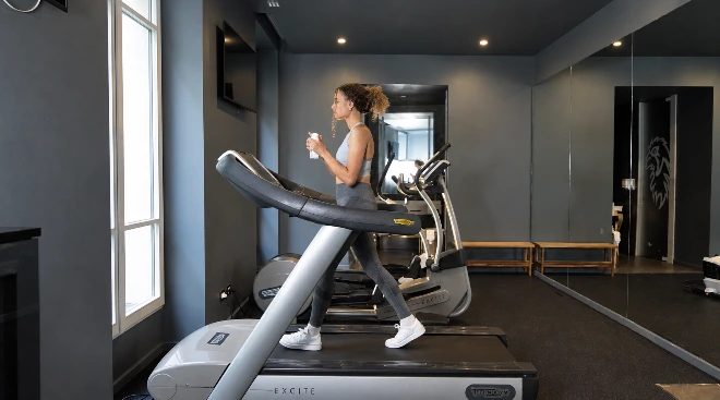 Espace bien-être et salle de sport d'hôtel